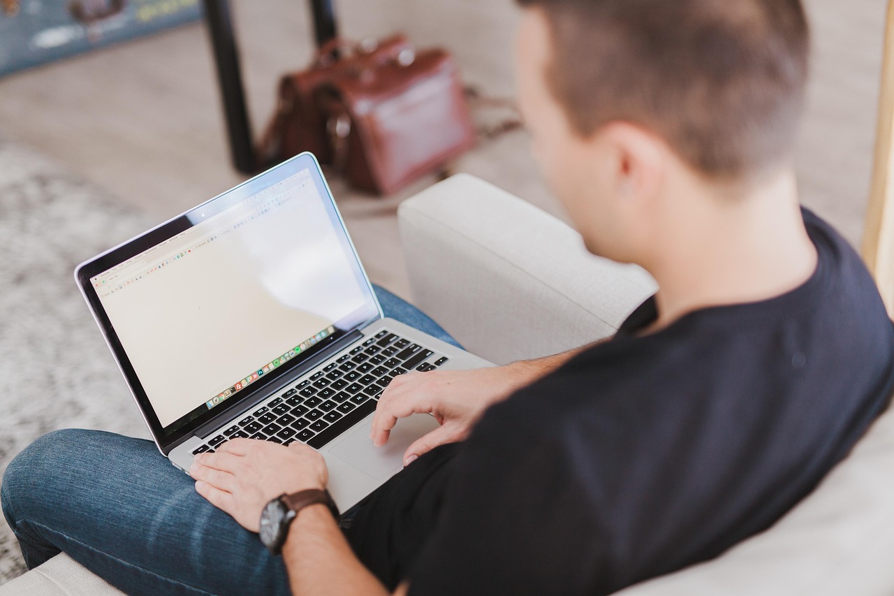 How to Switch to an IT Career from a Non-IT Background